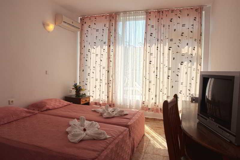 Sunny Varshava Hotel Golden Sands Ngoại thất bức ảnh