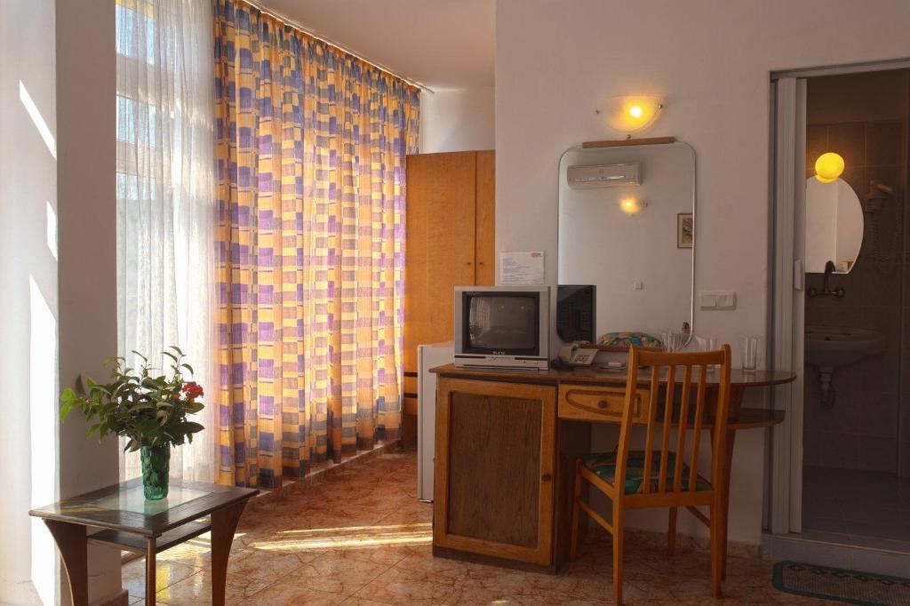 Sunny Varshava Hotel Golden Sands Phòng bức ảnh